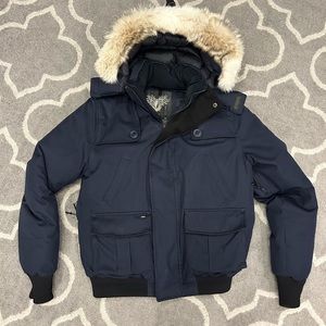 Nobis Cartel Bomber, Men's Large with Coyote Fur Trim - EUC